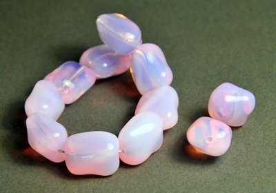 5030357 5 X Glaskraal fantasie past. lila 15X18mm