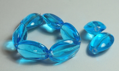 5030712 2 X Glaskraal aqua 36X26mm