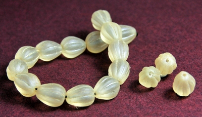 5030012 10 X Glskraal mat druppel beige 1X16mm