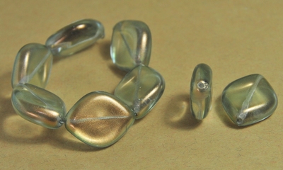 5030952 3 X Glaskraal plat Gold 28x22mm